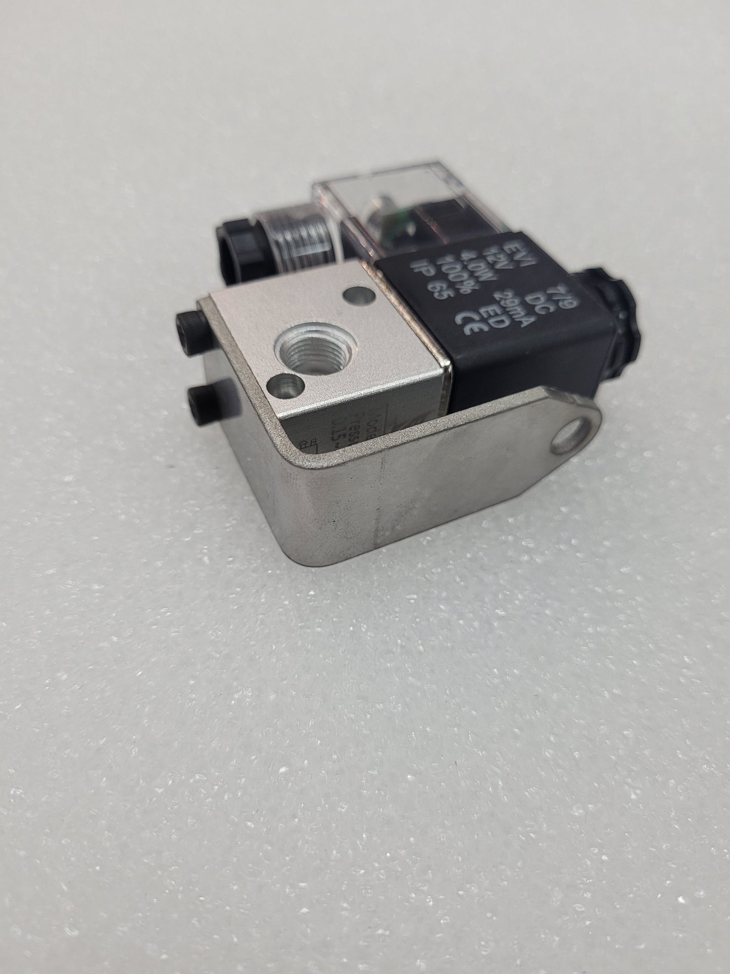 3 Port Air Freespool Solenoid Mounting Bracket