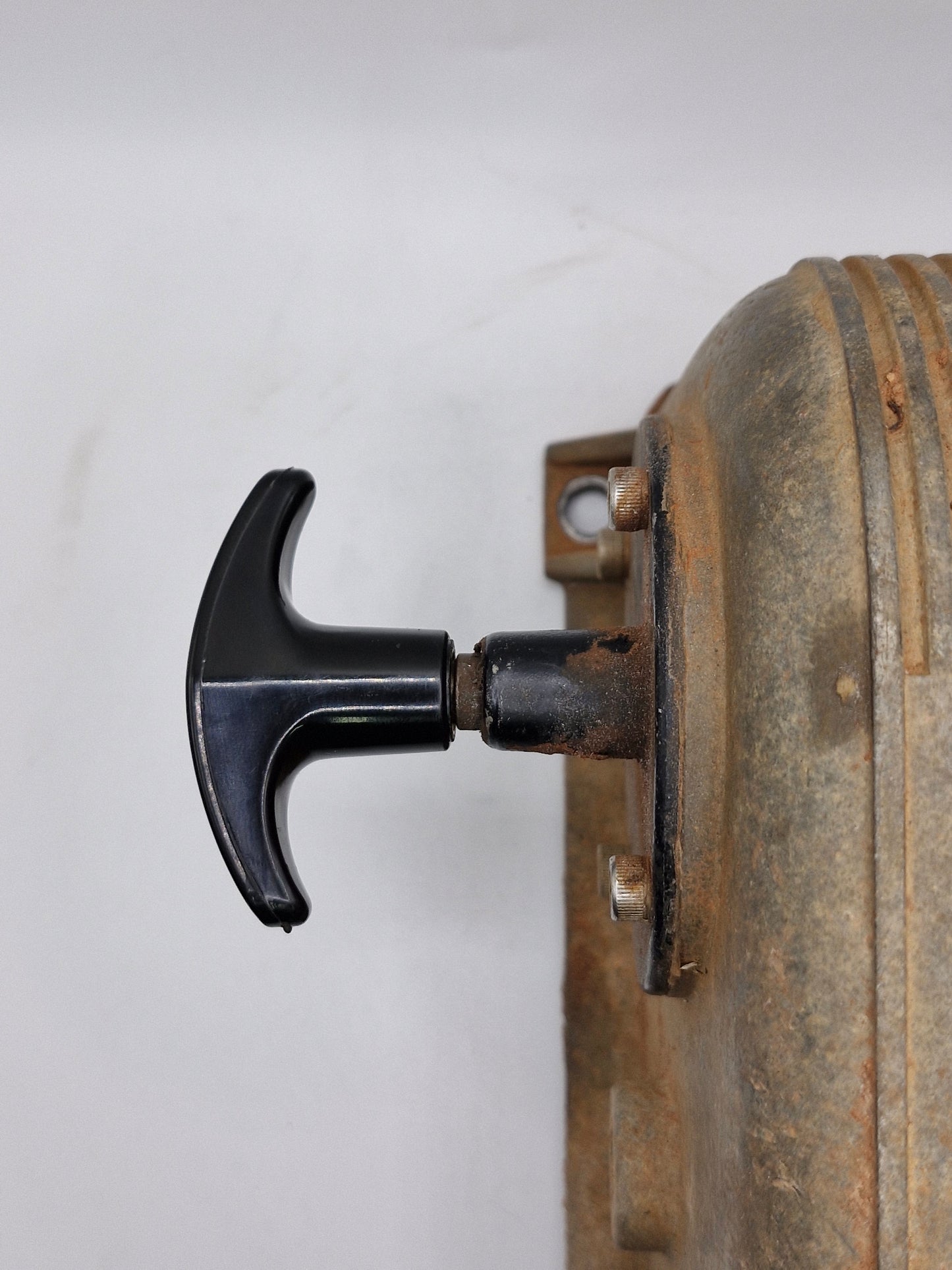 HMG Replacement Freespool "T" Style Knob