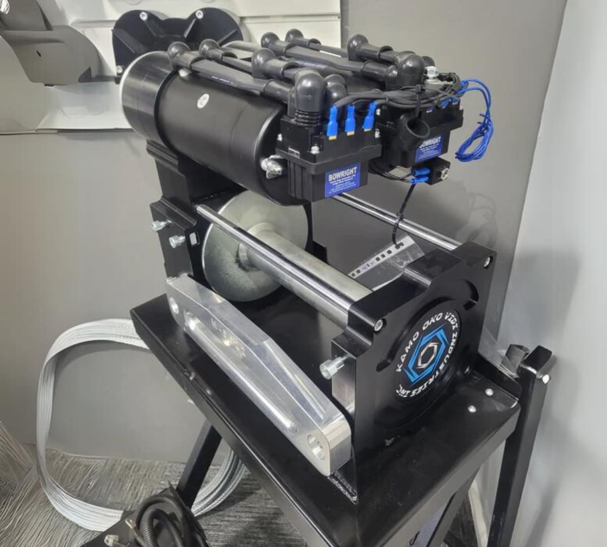 Kamo Oko Vidi Competition Winches