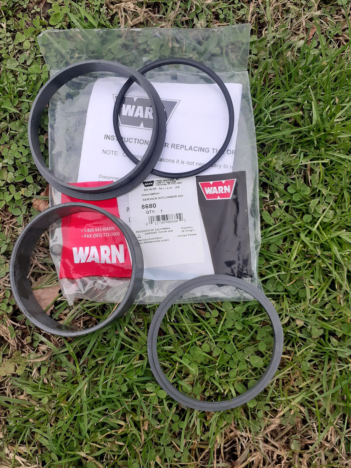 Warn 8274 Lower Housing Bush and Seal Kit
