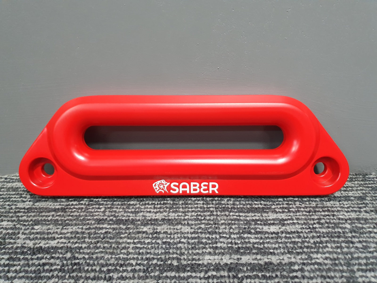 SABER OFFROAD 6061 ALUMINIUM OFFSET FAIRLEAD – CERAKOTE RED