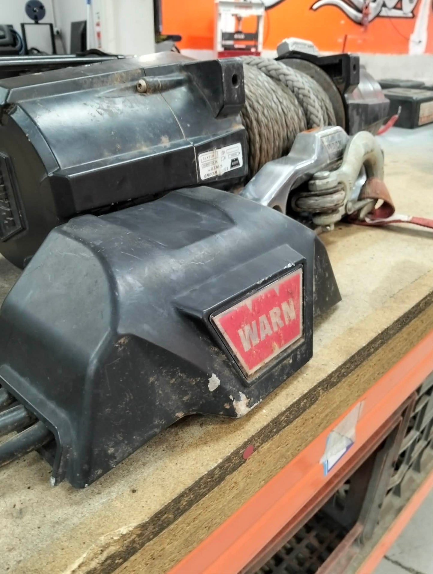 Warn Zeon 12-S - USED