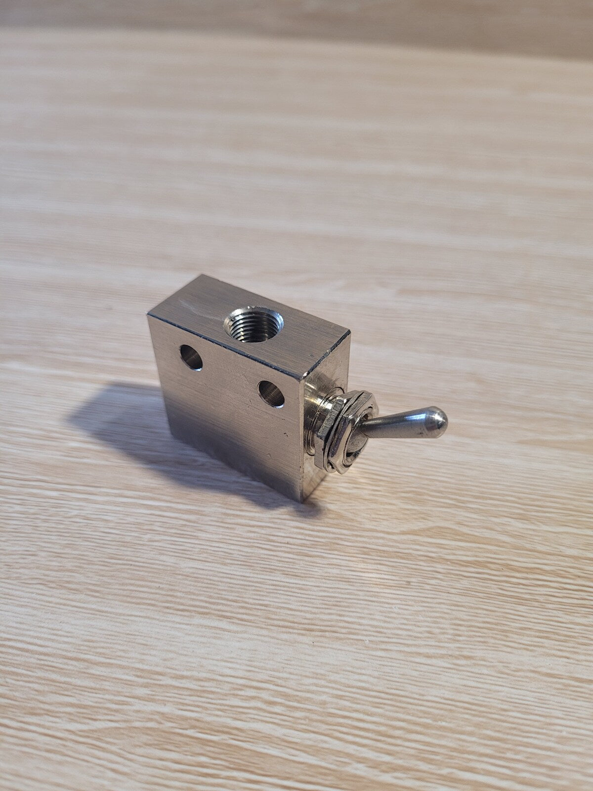 3 port 2 way Air Toggle Switch
